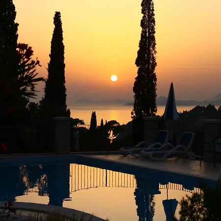 Alegria - With Patio And Garden View * Cavtat