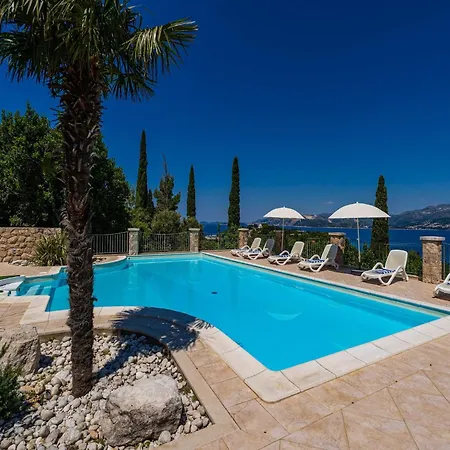Apartman Alegria - With Patio And Garden View Cavtat