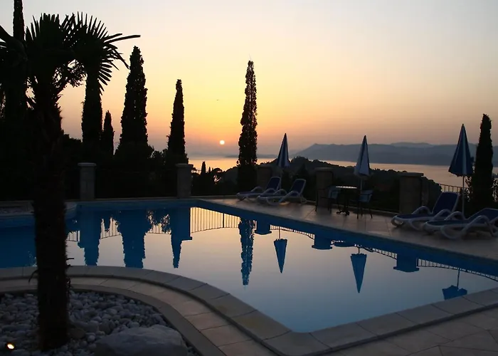 Alegria - With Patio And Garden View *