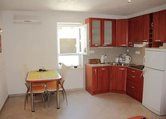 Alegria - With Patio And Garden View