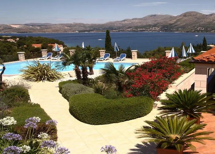 Apartmán Alegria - With Patio And Garden View